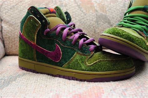 420 nike ducks.